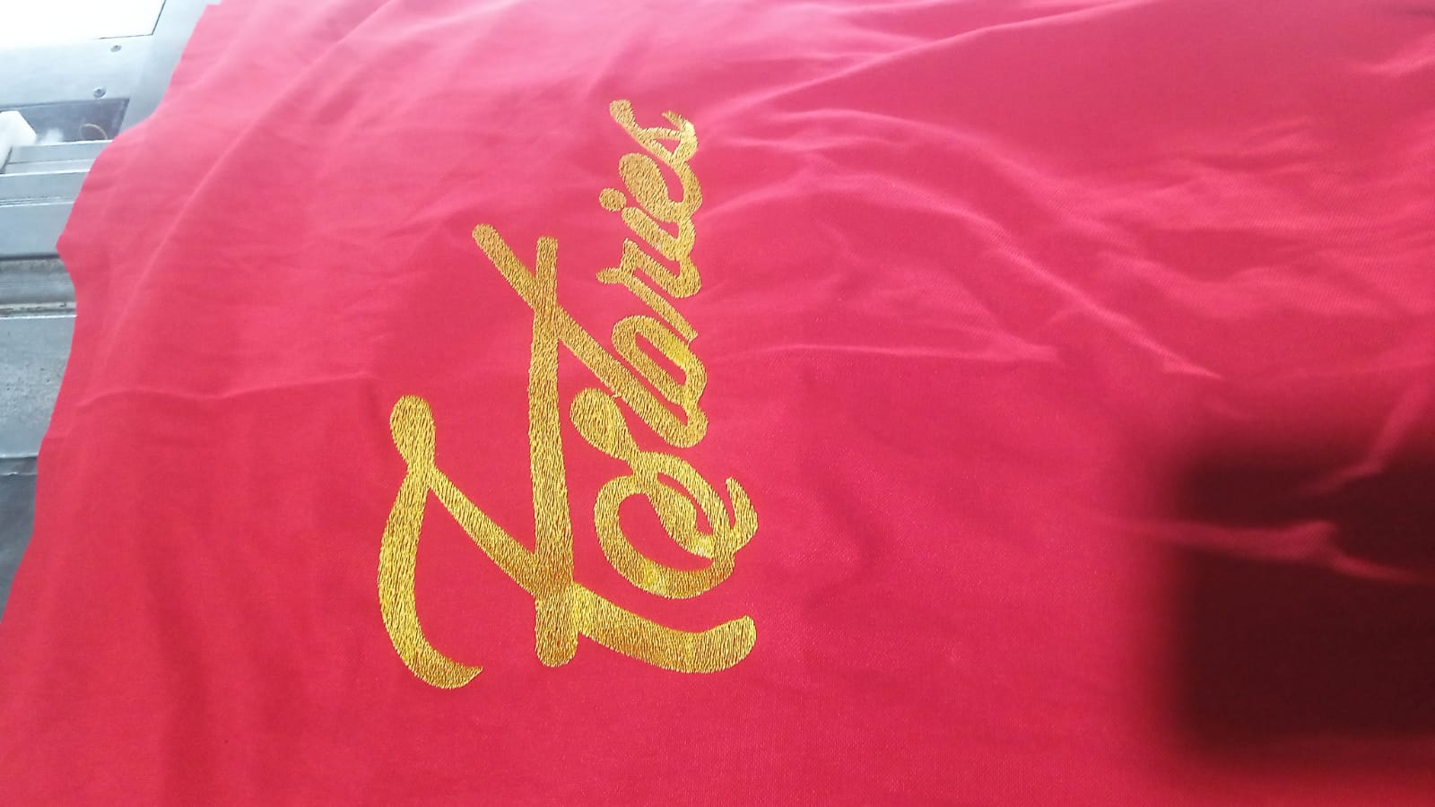 Zobries Logo Red Fabric